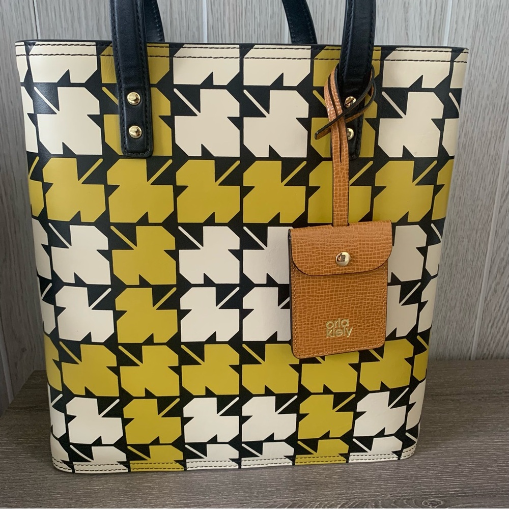 Orla Kiely Sycamore Leaf Printed Willow Tote Bag Leather Mustard Yellow - Picture 3 of 11